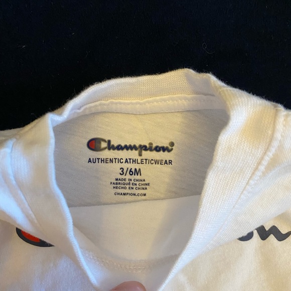 3/6 Month Champion Baby Outfit - White T-shirt and blue mesh shorts - Picture 4 of 5